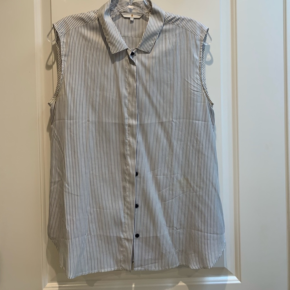 Robert Talbott sleeveless blouse